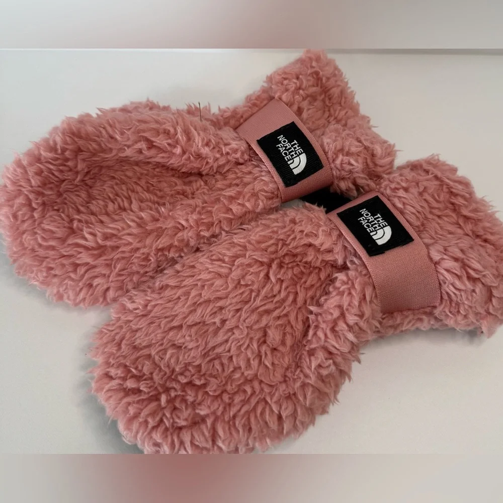 The North Face Kids' Cozy Pink Mittens